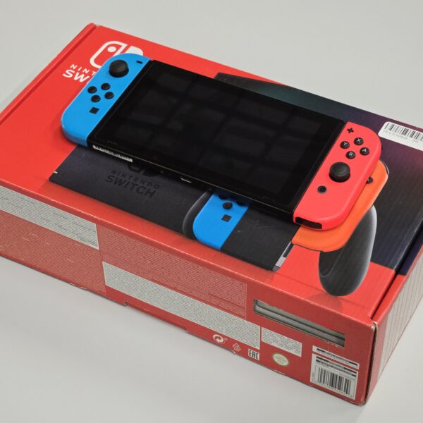 Refurbished Nintendo Switch mängukonsool